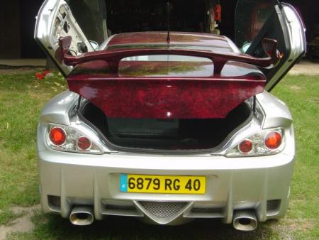 tro tro bo le spoiler arriére...vous trouver pas !!!